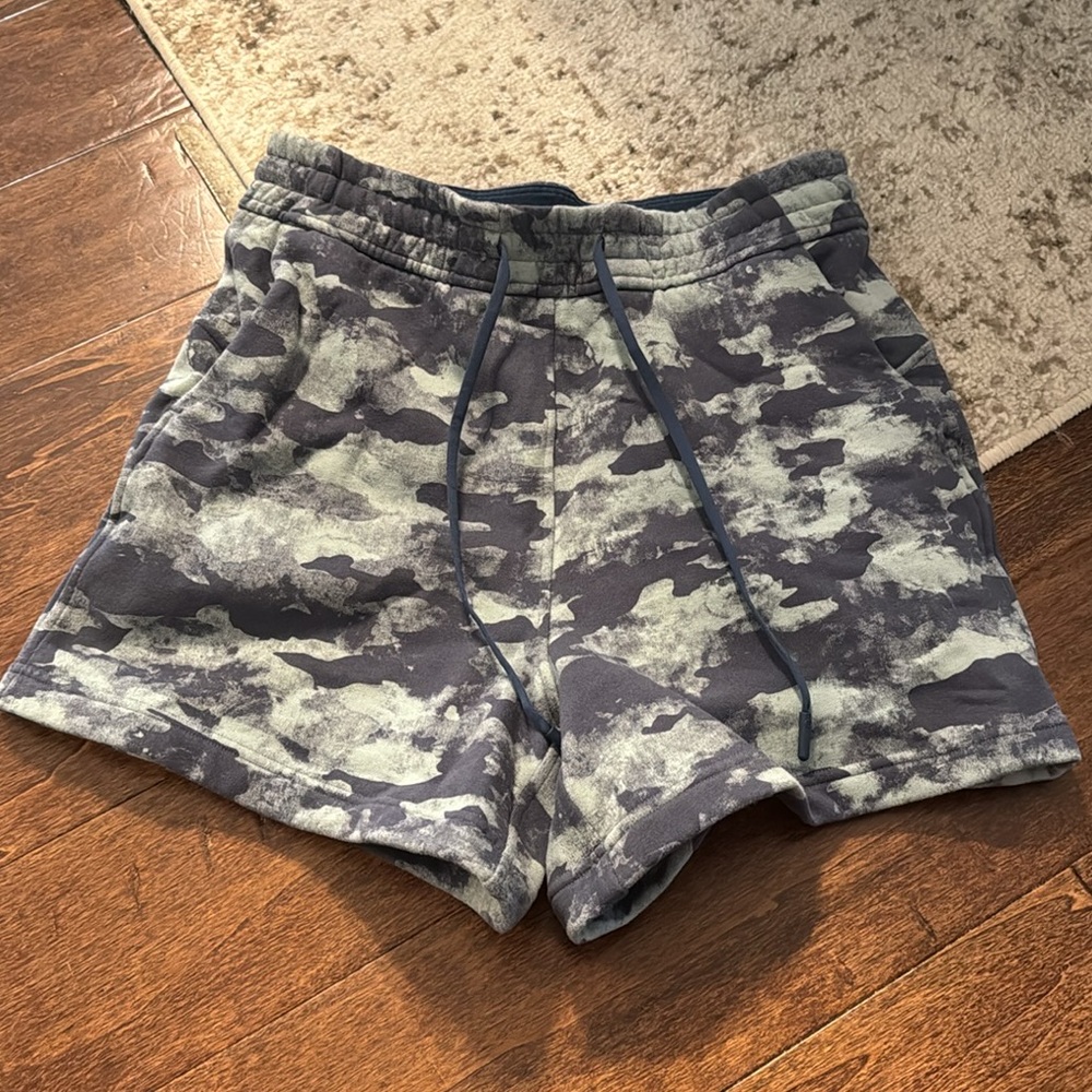 🍋Lululemon Loungeful High Rise Shorts
